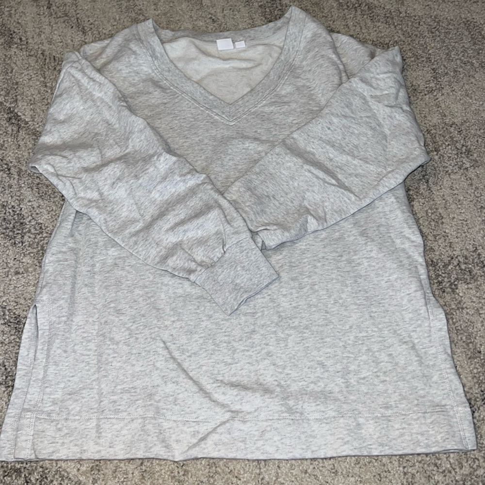 Gap Vneck sweatshirt